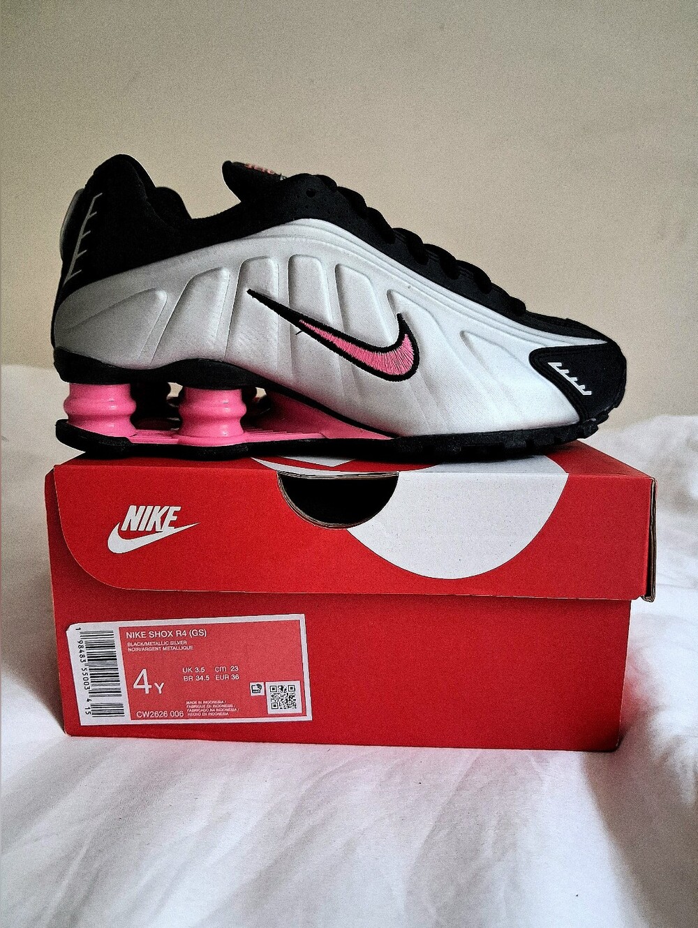Nike Shox R4 White Black Pink Athletic Sneakers
